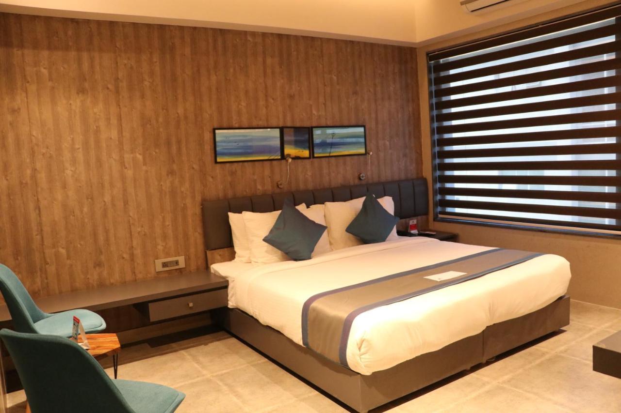 The Soni'Otel Haora Exterior photo